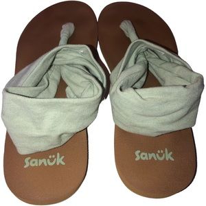 Sanuk Yoga Sling Shoe Size 9